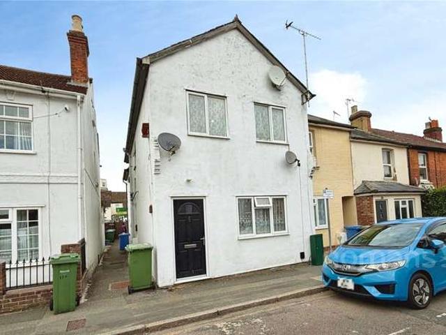 1 Bedroom Maisonette Flat