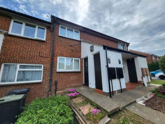 1 Bedroom Maisonette Flat