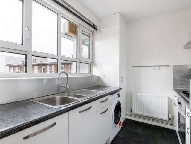 1 Bedroom Maisonette Flat