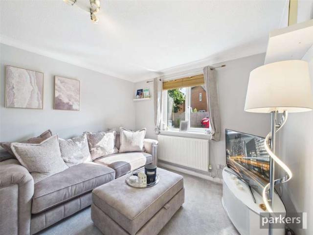 1 Bedroom Maisonette Flat