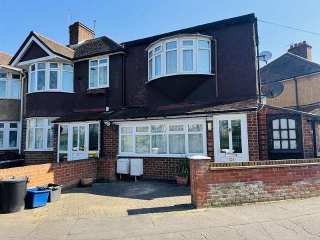 1 Bedroom Maisonette Flat