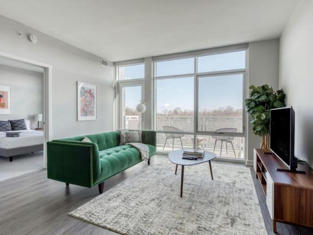 1 bedroom, McLean McLean 22102 7405 105227060