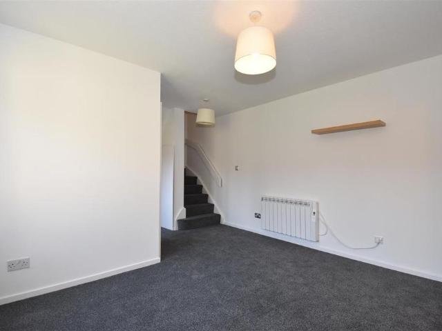 1 bedroom mews to rent