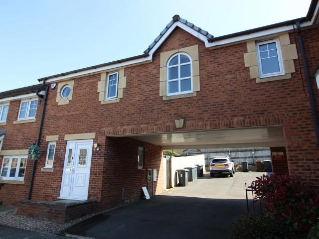 1 bedroom mews to rent