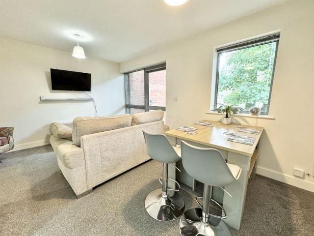 1 bedroom mews to rent