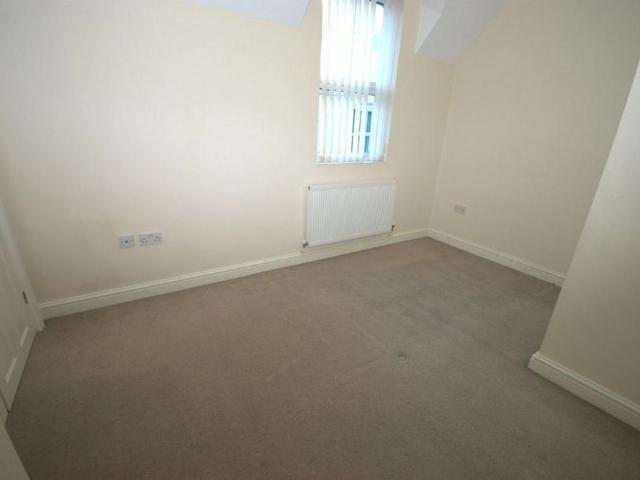 1 bedroom mews to rent