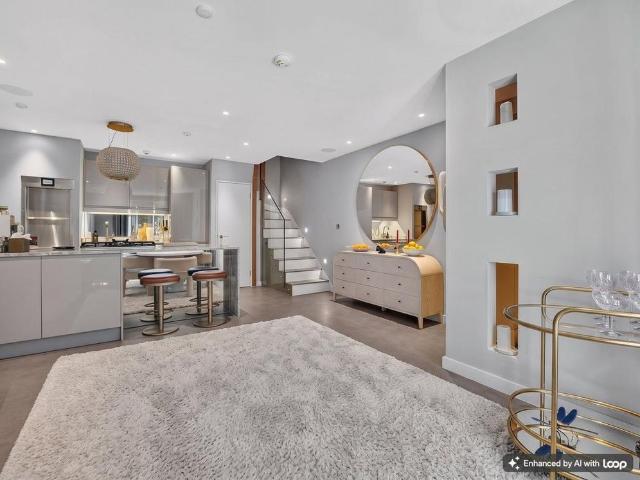 1 bedroom mews to rent