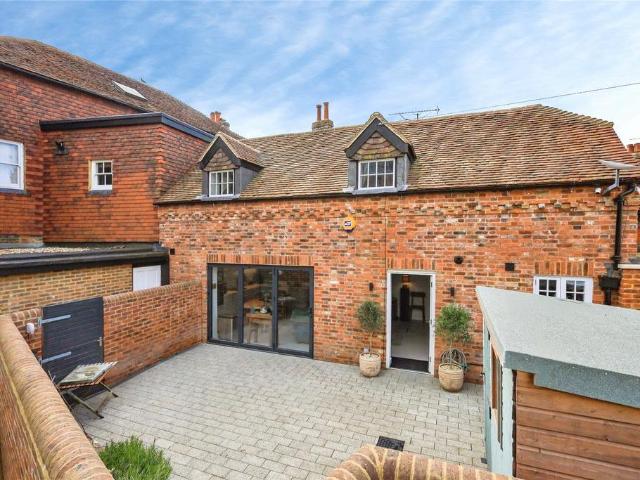 1 bedroom mews for sale