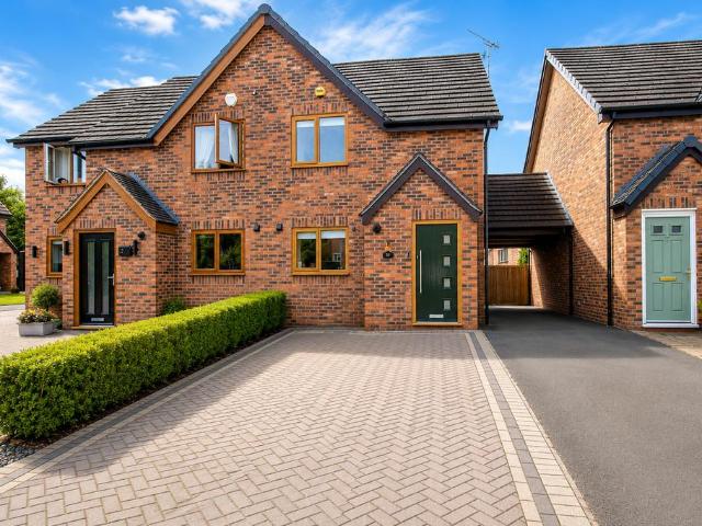 1 bedroom mews for sale