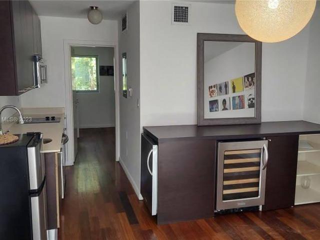 1 bedroom, Miami Beach FL 33139 96427902
