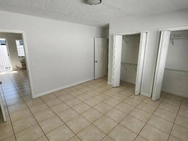 1 bedroom, Miami Beach FL 33141 96427941