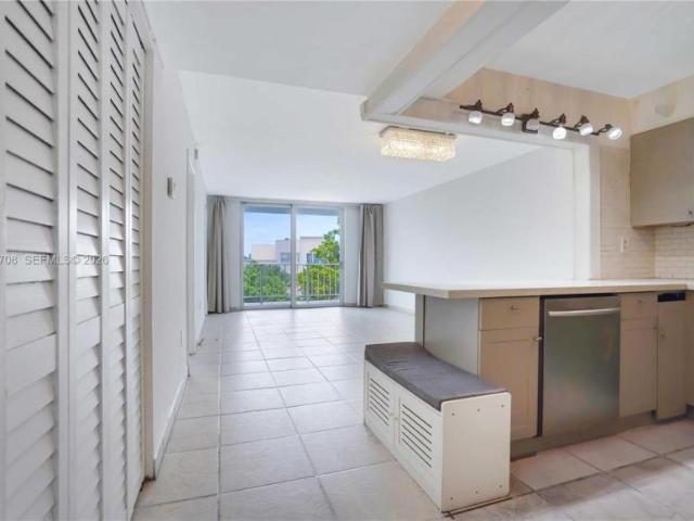 1 bedroom, Miami Beach FL 33141 LS105621747