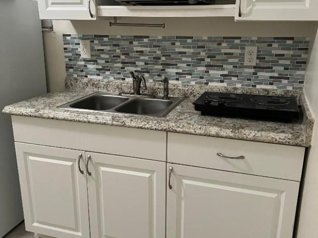1 bedroom, Miami Gardens FL 33055 105182866