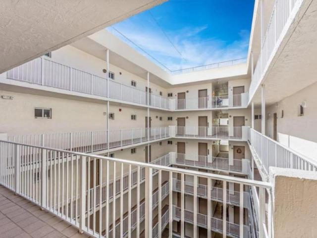 1 bedroom, Miami FL 33129 105781177
