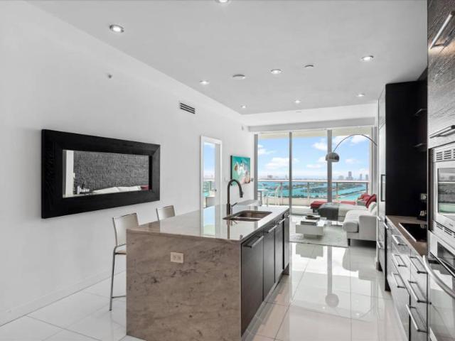 1 bedroom, Miami FL 33132 95852601