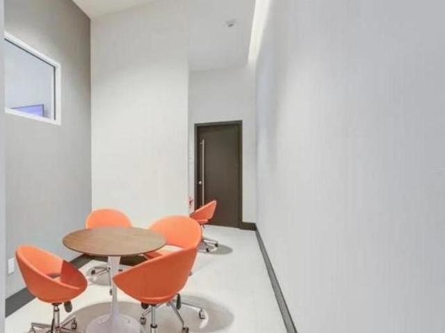 1 bedroom, Miami FL 33135 105195713