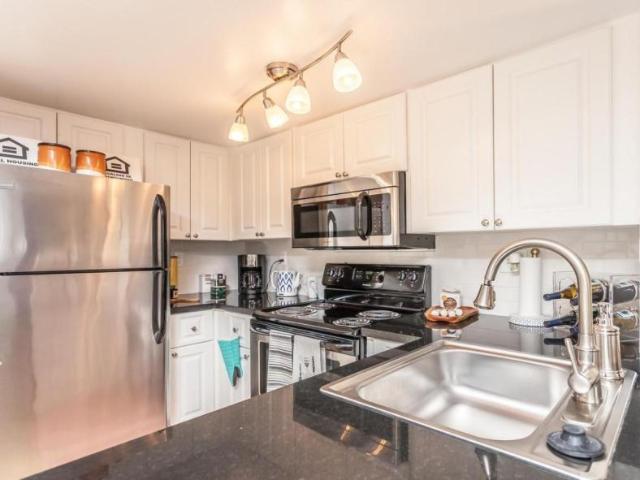 1 bedroom, Miami FL 33155 105162596
