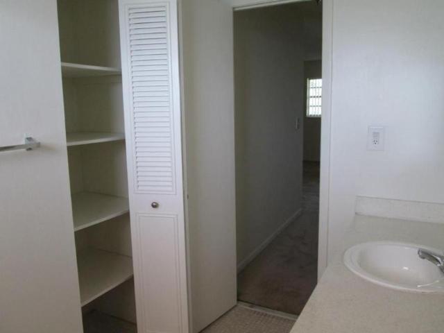 1 bedroom, Miami FL 33179 105517542