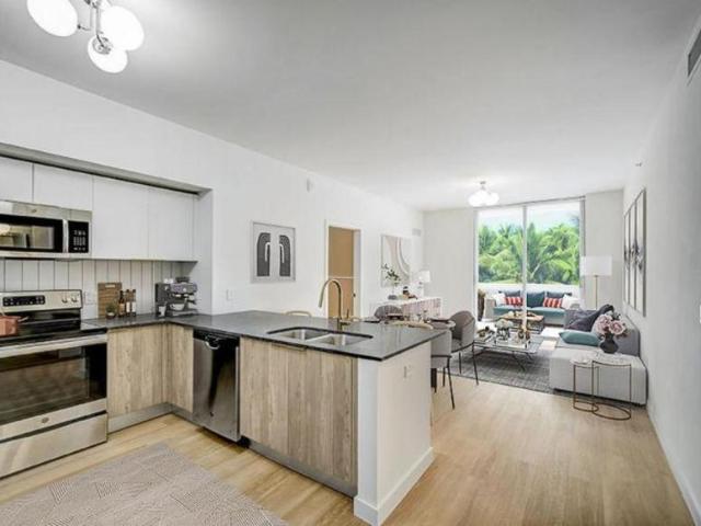 1 bedroom, Miami FL 33181 102174988