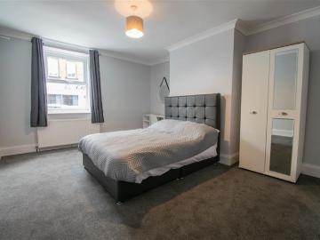 1 Bedroom Mid Terraced House