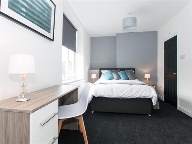 1 Bedroom Mid Terraced House
