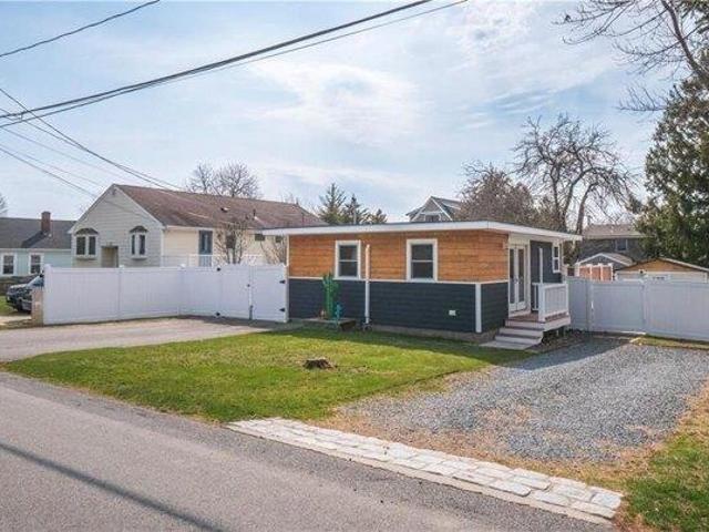 1 bedroom, Middletown RI 02842 105632741