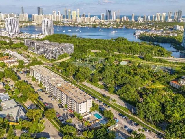 1 bedroom, North Miami Beach FL 33160 106133692