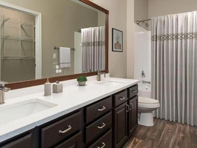 1 bedroom, Naperville IL 60564 105891161