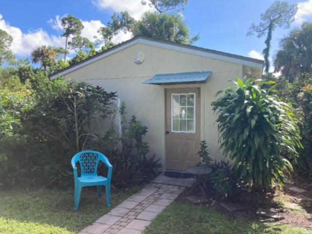 1 bedroom, Naples FL 34104 104663180