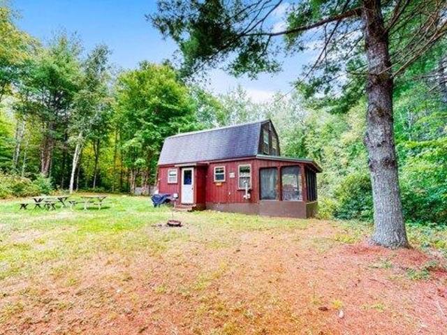 1 bedroom, New Sharon ME 04955 105791869