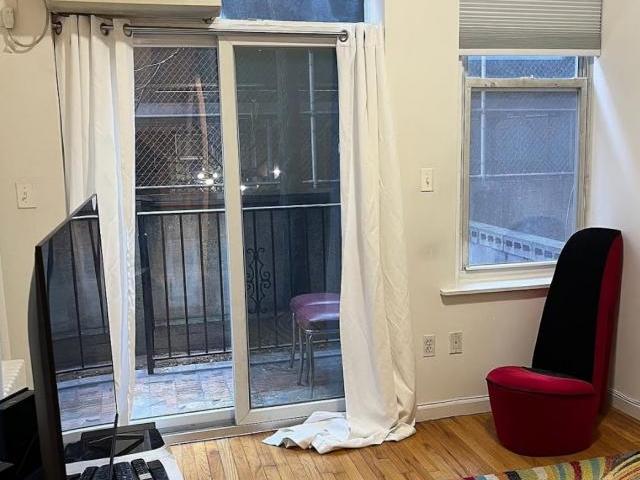 1 bedroom, New York City New York City 10003 73026896