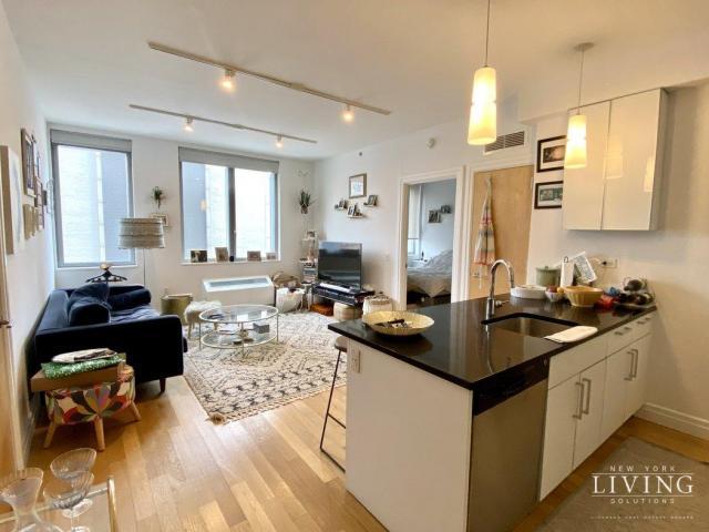 1 bedroom, New York NY 10019 61426127