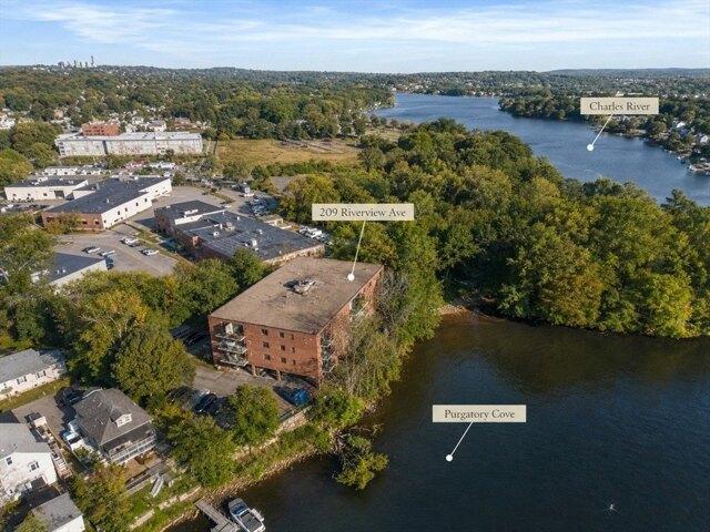 1 bedroom, Newton MA 02466 105367673