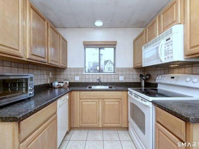 1 bedroom, Southbury CT 06488 104716991