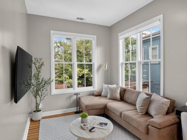 1 bedroom, Savannah GA 31401 106244280