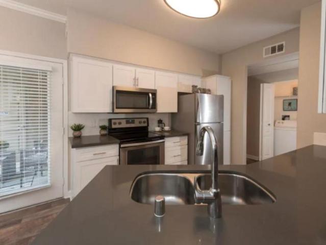 1 bedroom, Sacramento CA 95828 104335775