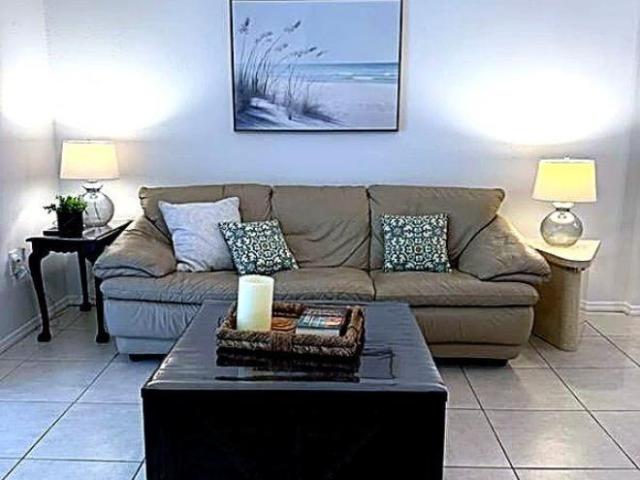 1 bedroom, Saint Petersburg FL 33711 105902837