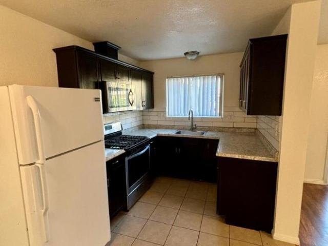 1 bedroom, San Diego CA 92105 102196806
