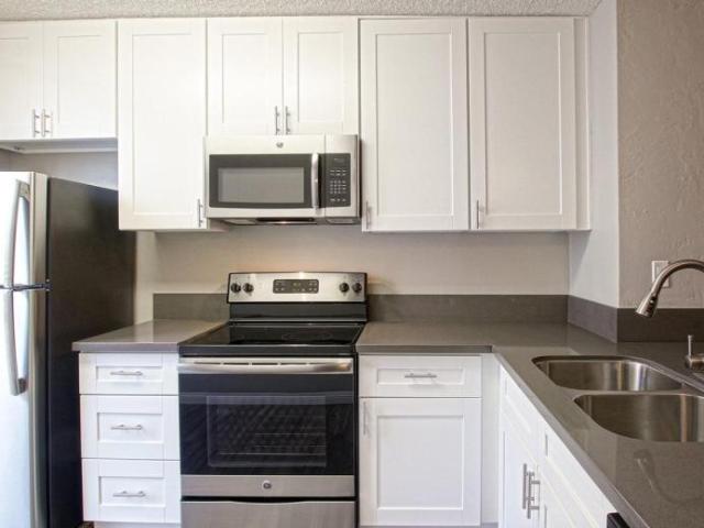 1 bedroom, San Diego CA 92106 104966546