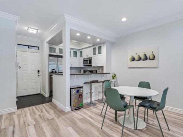 1 bedroom, San Diego CA 92108 105164502