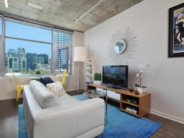 1 bedroom, San Diego CA 92101 LS105480694