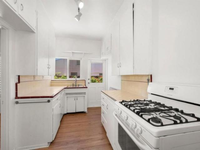1 bedroom, San Diego CA 92103 106214084