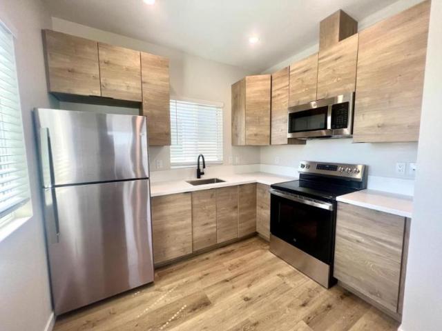 1 bedroom, San Diego CA 92117 LS105730417