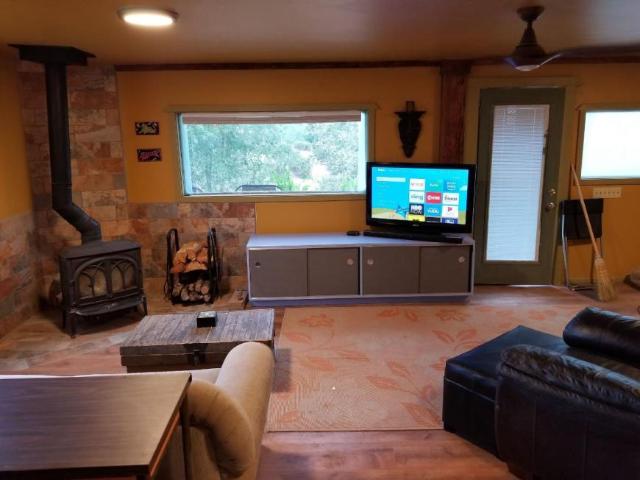 1 bedroom, Santa Fe NM 87505 105848640