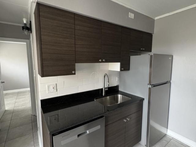 1 bedroom, Schiller Park IL 60176 105608556