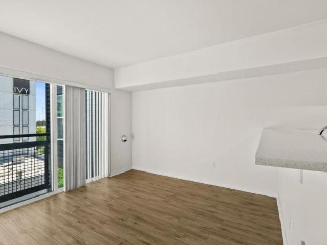 1 bedroom, Seattle WA 98119 LS104516944