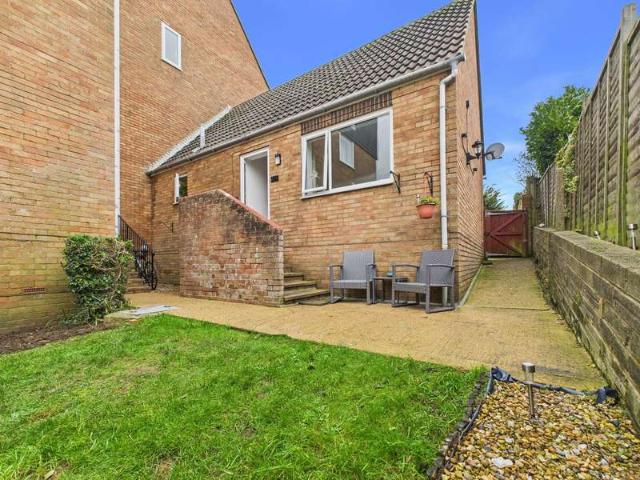 1 Bedroom Ground Flat