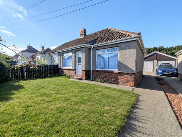 1 bedroom semi detached bungalow to rent