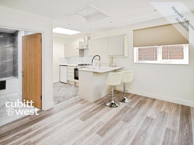 1 bedroom semi detached bungalow to rent