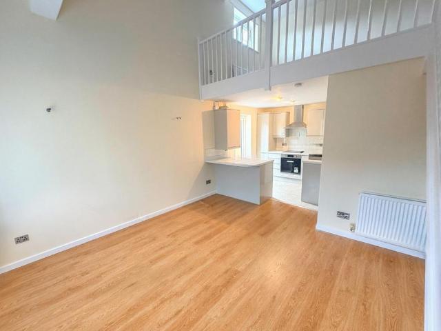 1 bedroom semi detached bungalow to rent